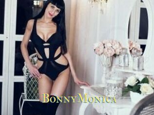 Bonny_Monica