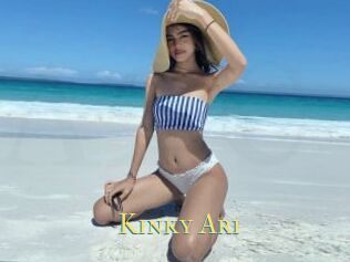 Kinky_Ari