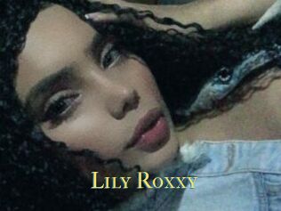 Lily_Roxxy