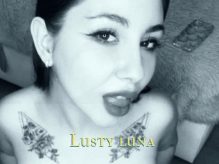 Lusty_luna