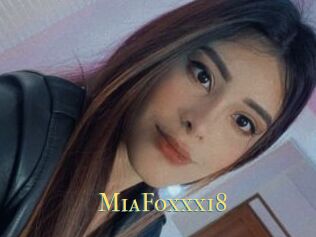 MiaFoxxx18