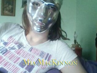 Mia_MacKinnon