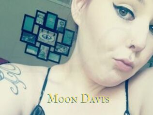 Moon_Davis