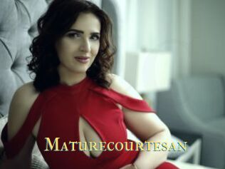 Maturecourtesan