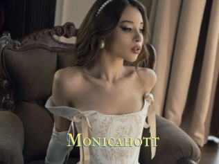 Monicahott