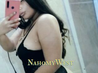 NahomyWest