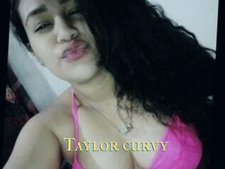 Taylor_curvy