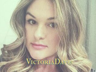Victoria_Davis